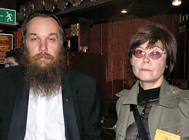 Александр Дугин с женой