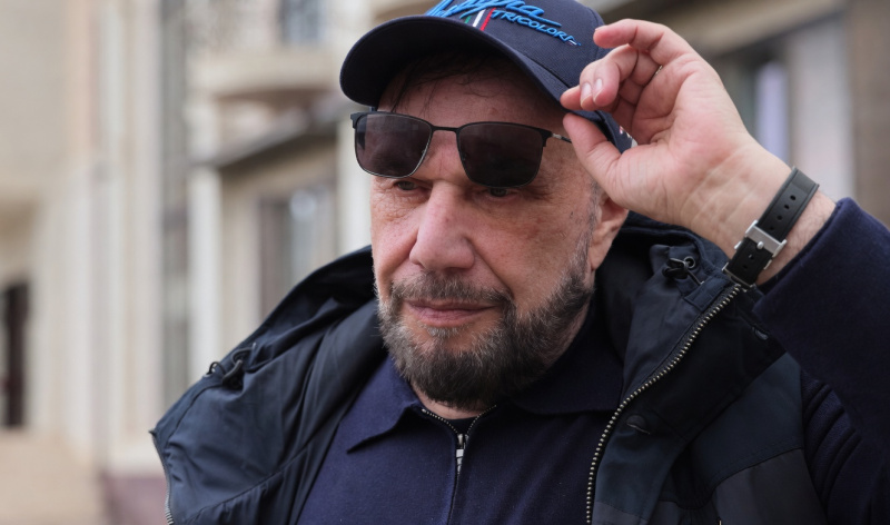 Виктор Батурин рассказал об отсидке с икрой и спортзалом