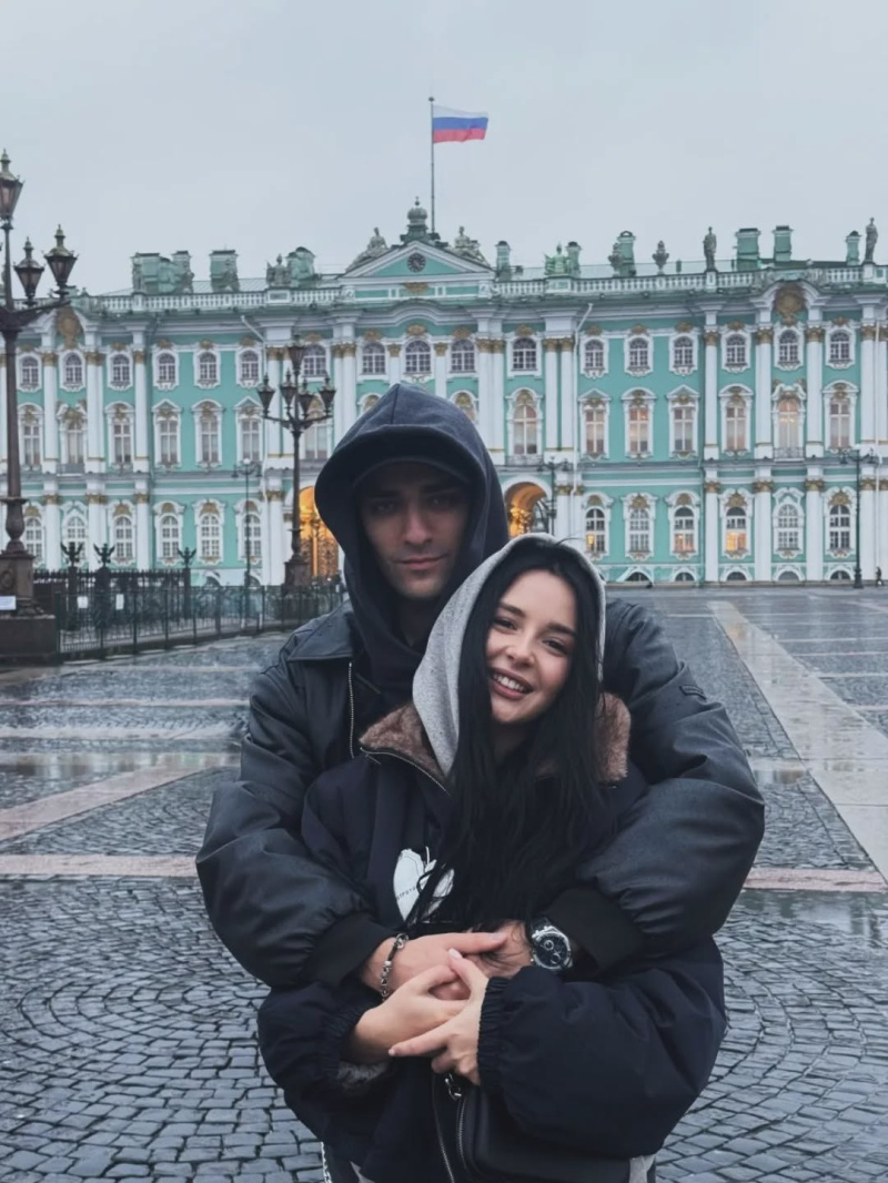 Олег Шепс и его девушка Полина Олег Шепс и его девушка Полина