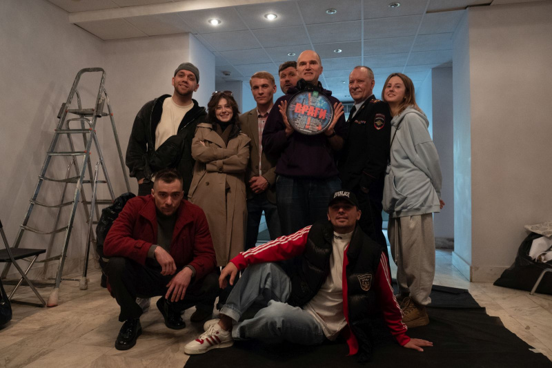 Съемочная группа и актеры сериала «Враги»