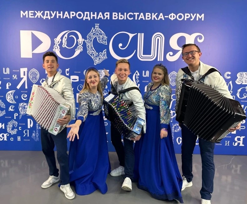 Владимир Трошев и ансамбль «Гажа Гуляночка»
