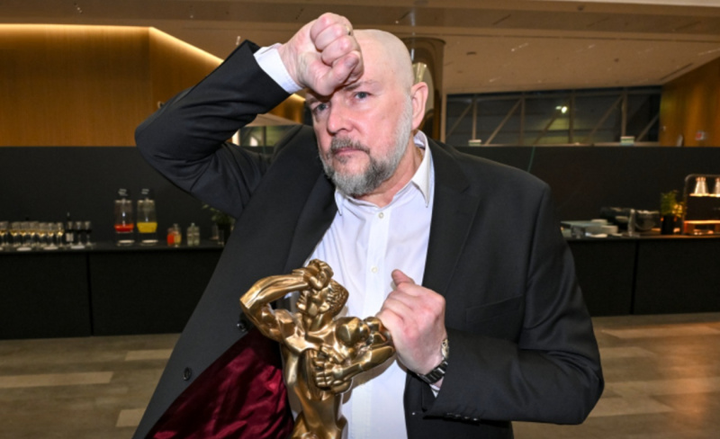 Алексей Нилов из «Улиц разбитых фонарей» перенес серию операций
