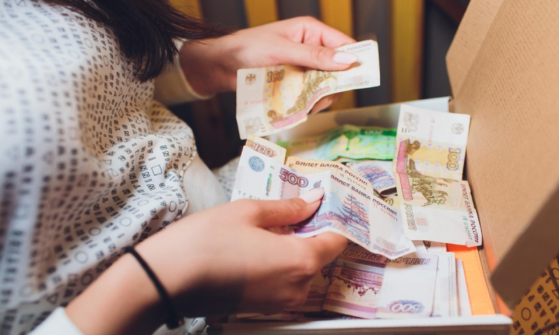 Депозит подходит для подушки, но сбережения стоит распределять по срокам и рискам