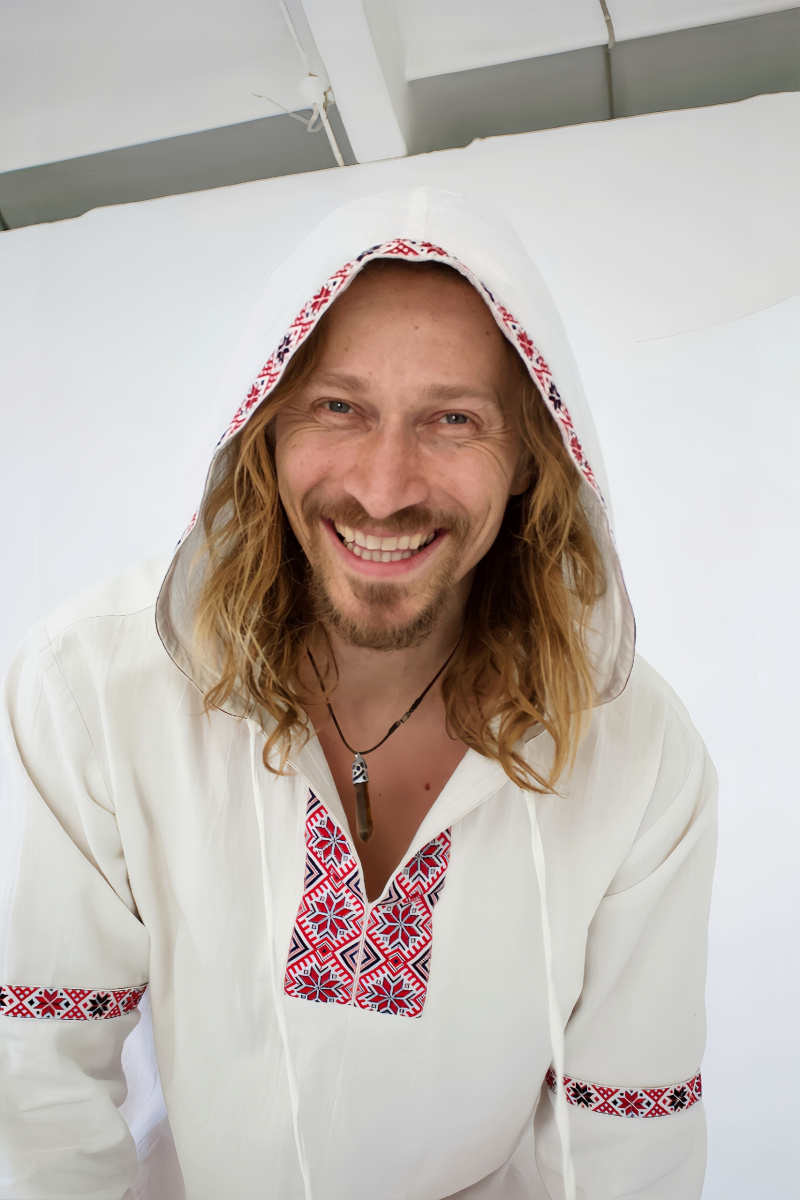 Солист группы «ЭКО» Андрей Крамолин Солист группы «ЭКО» Андрей Крамолин