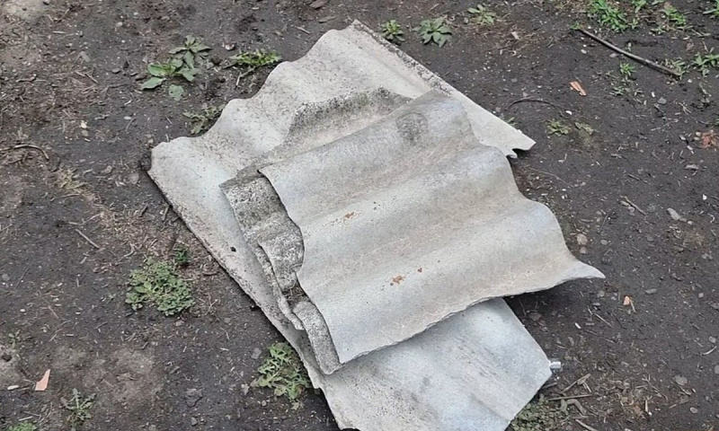 Старый шифер получает новую жизнь на даче