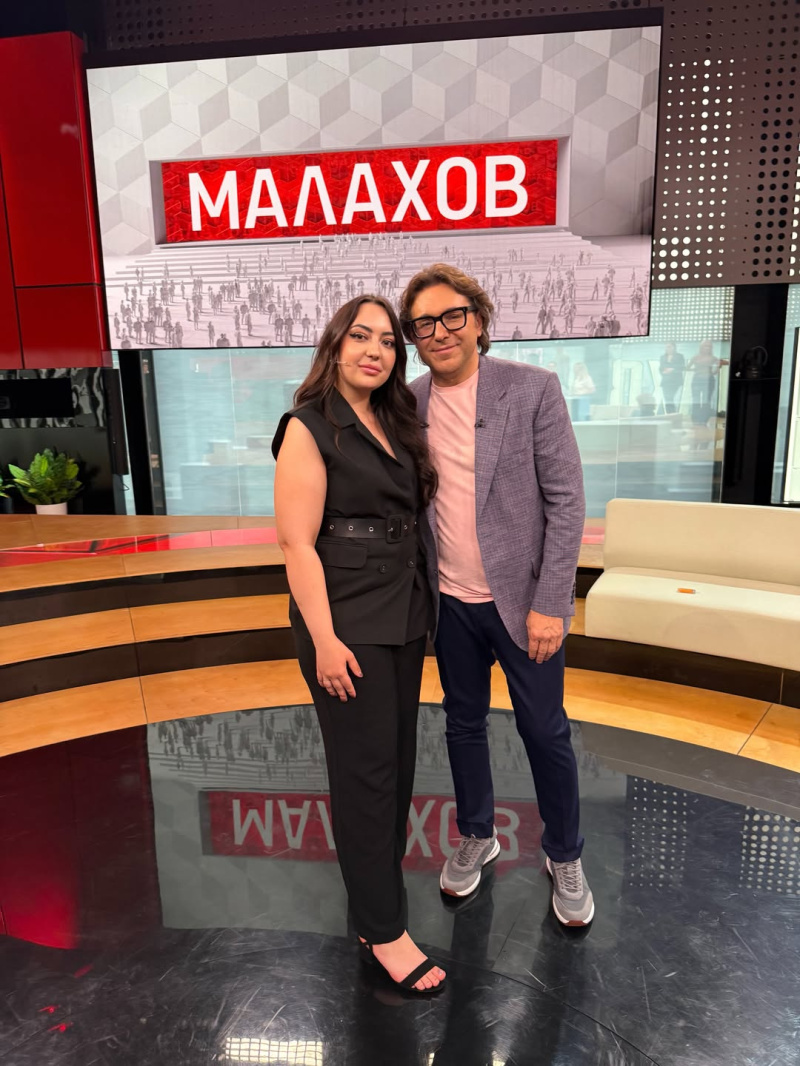 Ксения Каратаева в шоу «Малахов» Ксения Каратаева в шоу «Малахов»