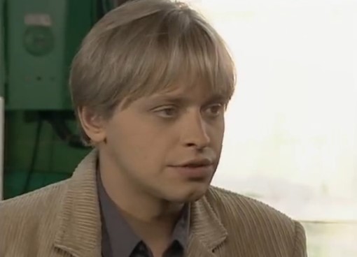 Юрий Елагин в сериале «Дорожный патруль» Юрий Елагин в сериале «Дорожный патруль»