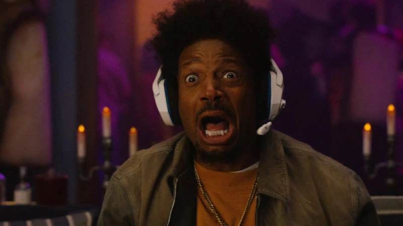 Марлон Уэйанс в фильме «Очень страшное кино 6»