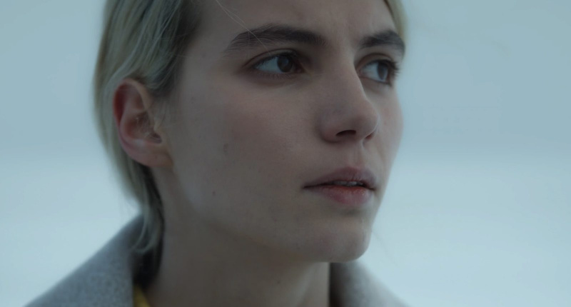 Юлия Шульева в фильме «Первый снег»