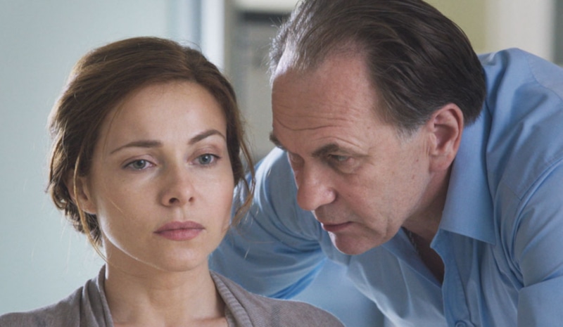 Кадр из сериала «Тонкий лед» 