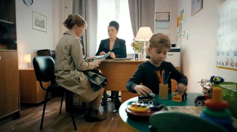 Кадр из сериала «Селфи на память» 