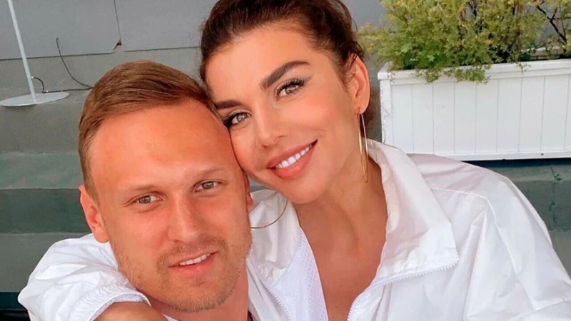 Семья Яниса Тиммы подает в суд на Анну Седокову 