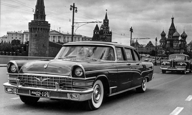 Советские лидеры ездили на Rolls-Royce, Packard, ЗИС и ЗИЛ Советские лидеры ездили на Rolls-Royce, Packard, ЗИС и ЗИЛ