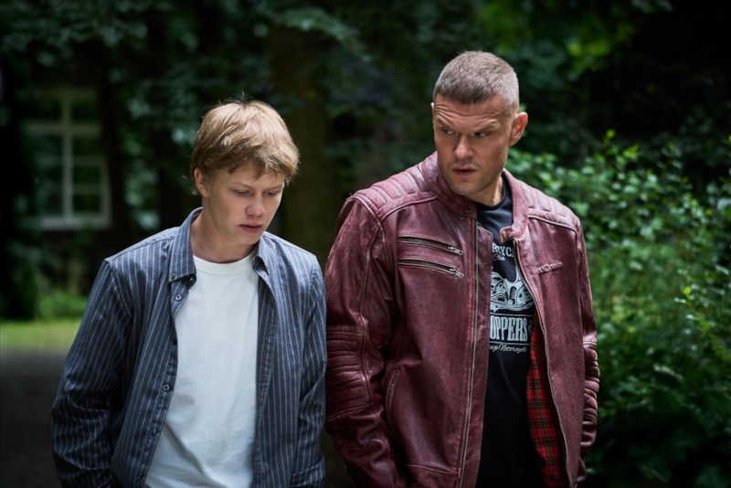 Актеры сериала «Малой»