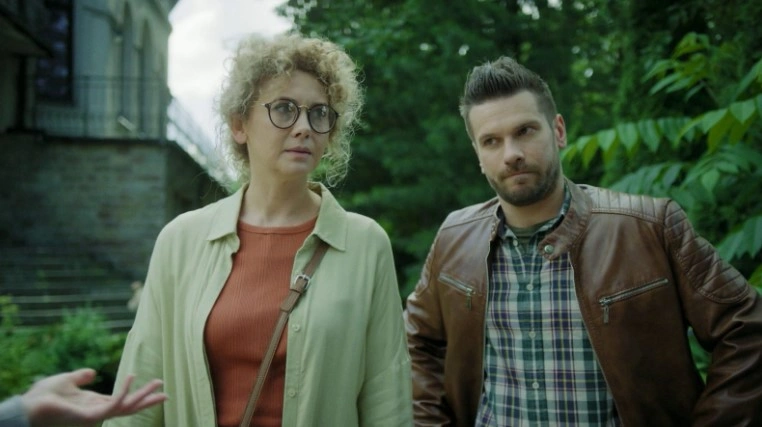 Ирина Горячева и Степан Бекетов в сериале «Свои»