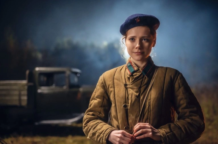Полина Маркелова в мини-сериале «Рослый»
