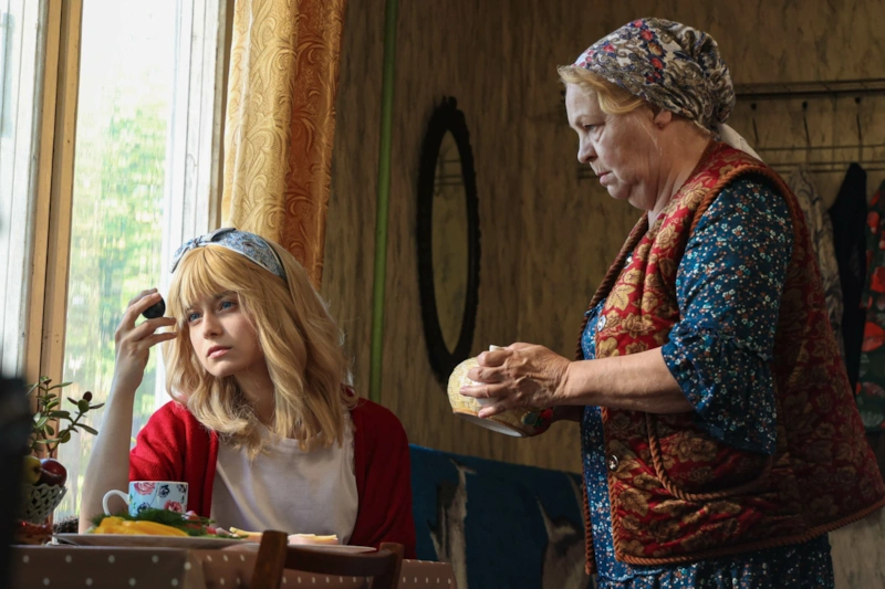 Кадр из сериала «Принц на красном велосипеде»