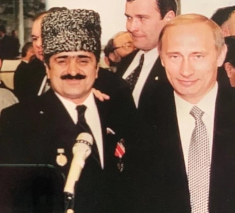 Гаджи Махачев и Владимир Путин