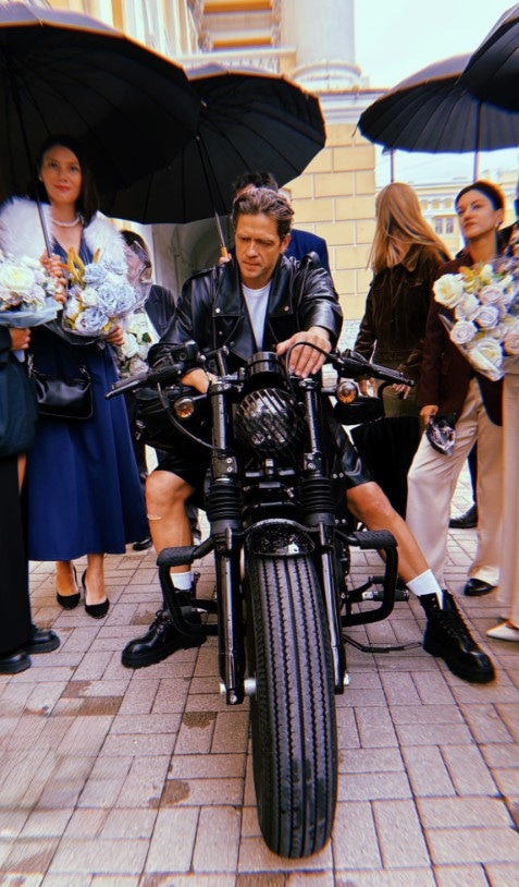 Юрий Смекалов и мотоцикл