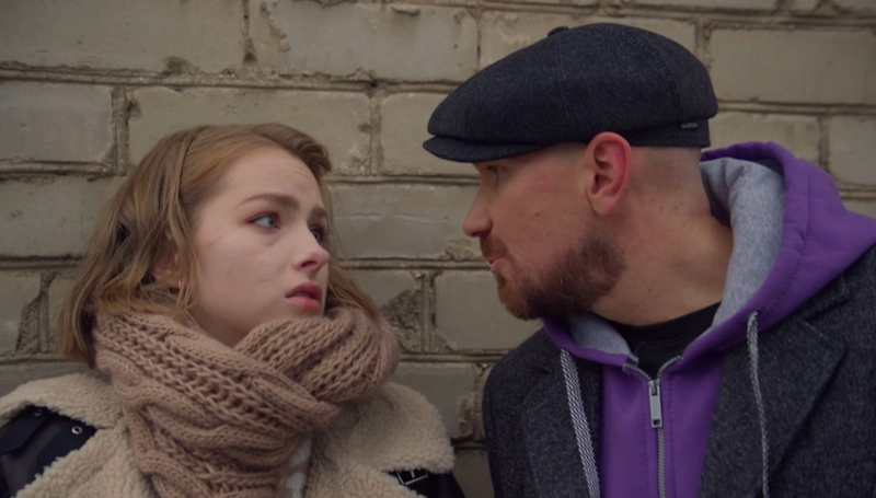Кадр из сериала «Неверный шаг» Кадр из сериала «Неверный шаг»