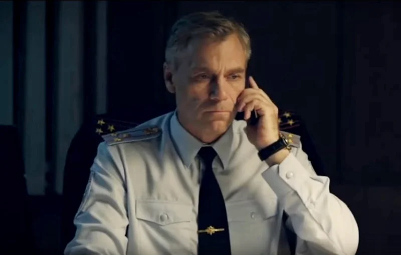 Михаил Хмуров в сериале «Чистосердечное призвание»