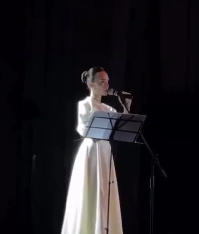 Анна Егоян на творческом вечере «Осторожно! Хрупко…»