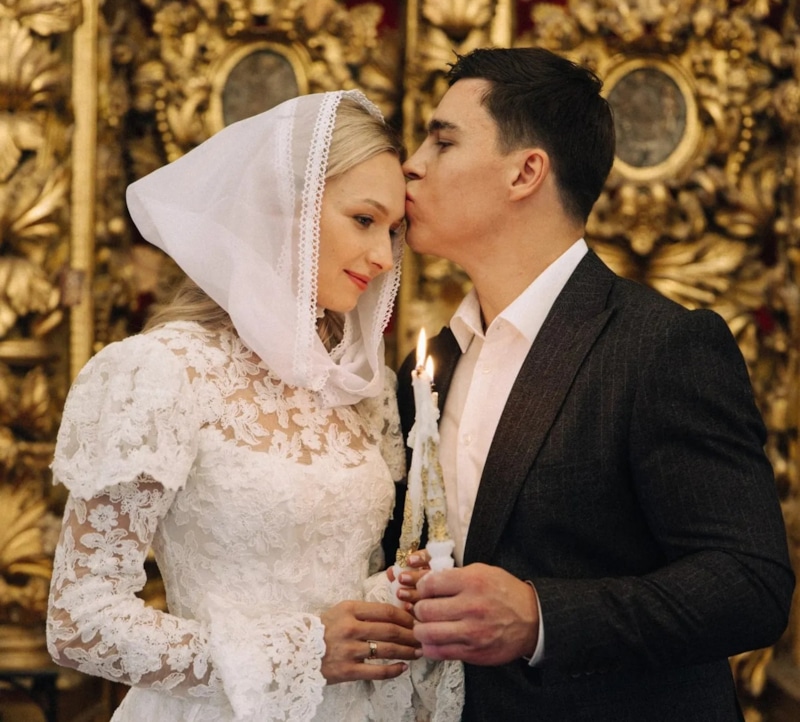 Никита Нагорный обвенчался с женой Дарьей