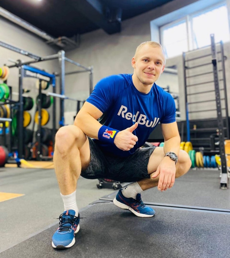 Ростислав Гайтюкевич в экипировке Red Bull
