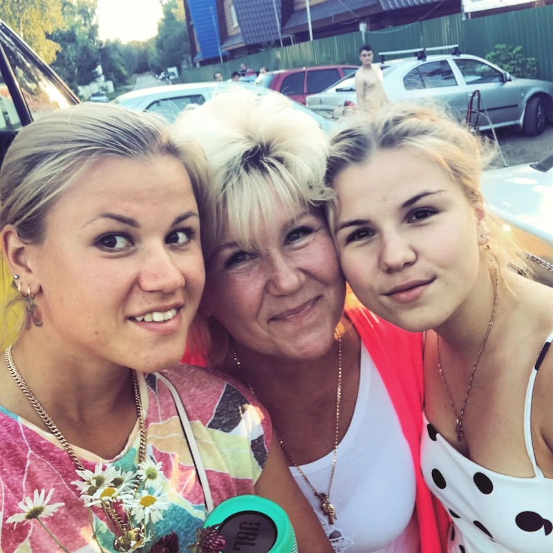 Кристина Резцова и Анфиса Резцова