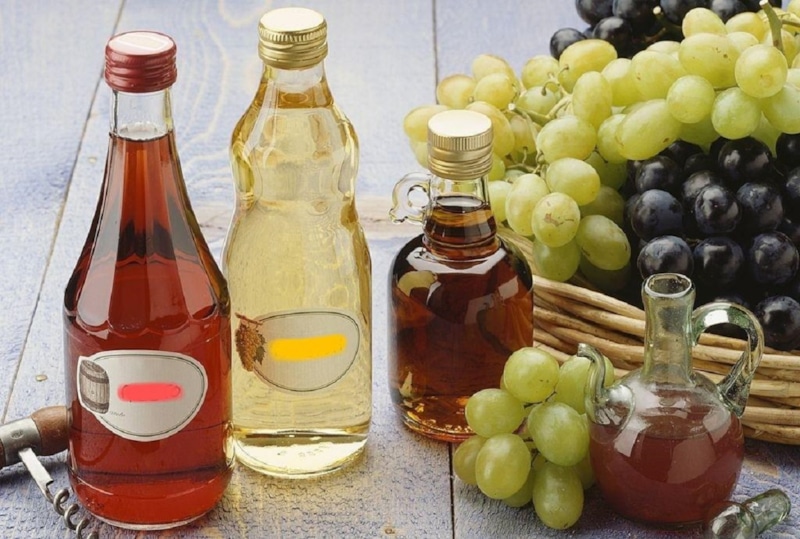 Уксус для заготовок выбирают по кислотности, вкусу и типу продуктов