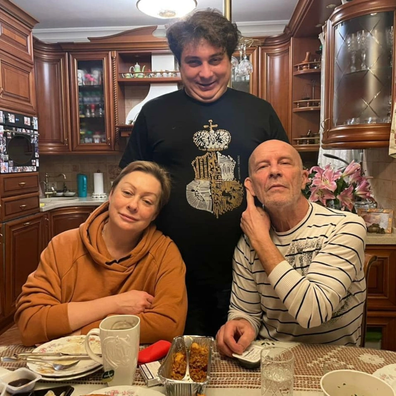 Владислав Гандрабура (младший) с отчимом