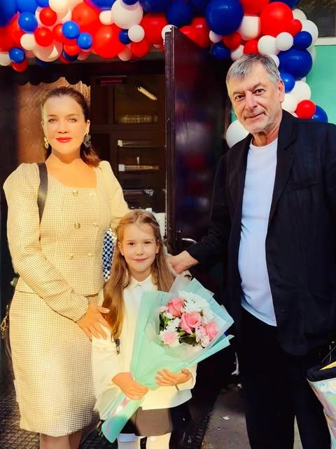 Людмила Свитова с мужем и дочерью
