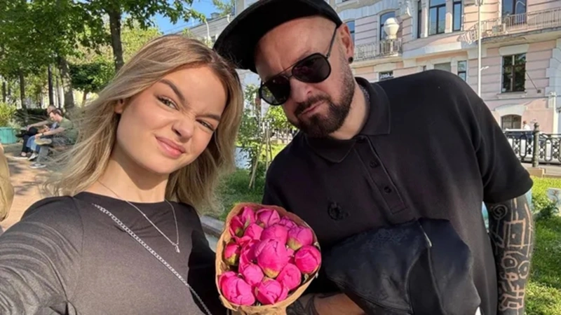 Марк Горобец и Александрина Олексюк сняли кольца