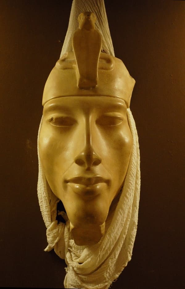Бюст Эхнатона. Розенкрейцерский египетский музей. Сан-Хосе