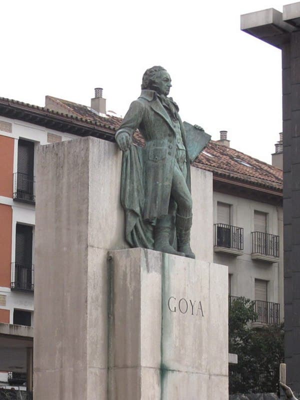 Памятник Франсиско Гойе в Сарагосе