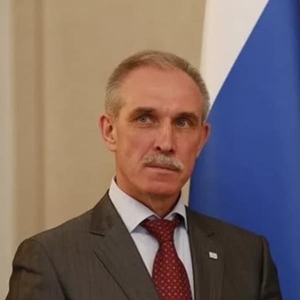 Губернатор Сергей Морозов