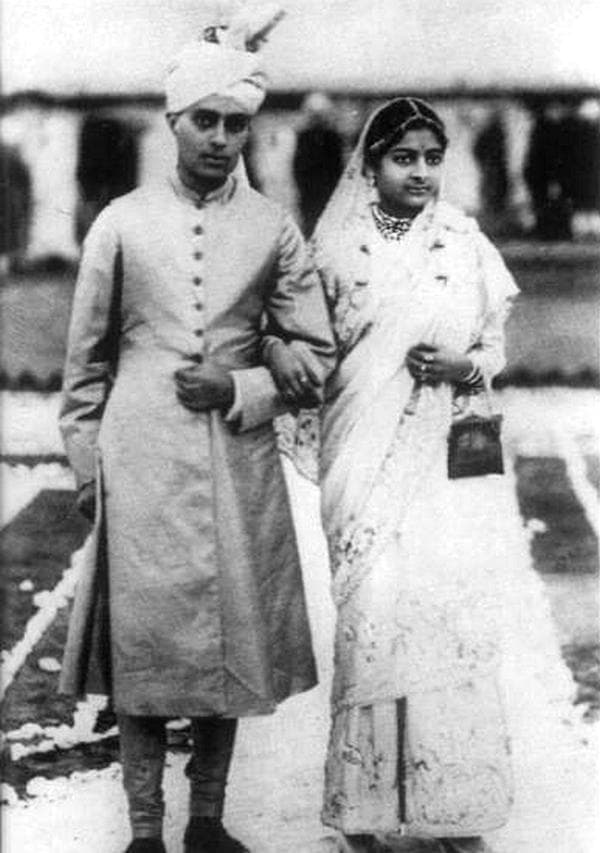Джавахарлал Неру с женой Камалой Каул