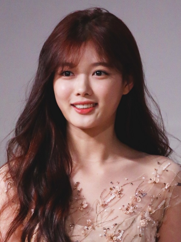 Ю чжон. Kim Yoo Jung. Kim Yoo Jung 2020. Ким Чжон Чжин. Ким ю Чжин.