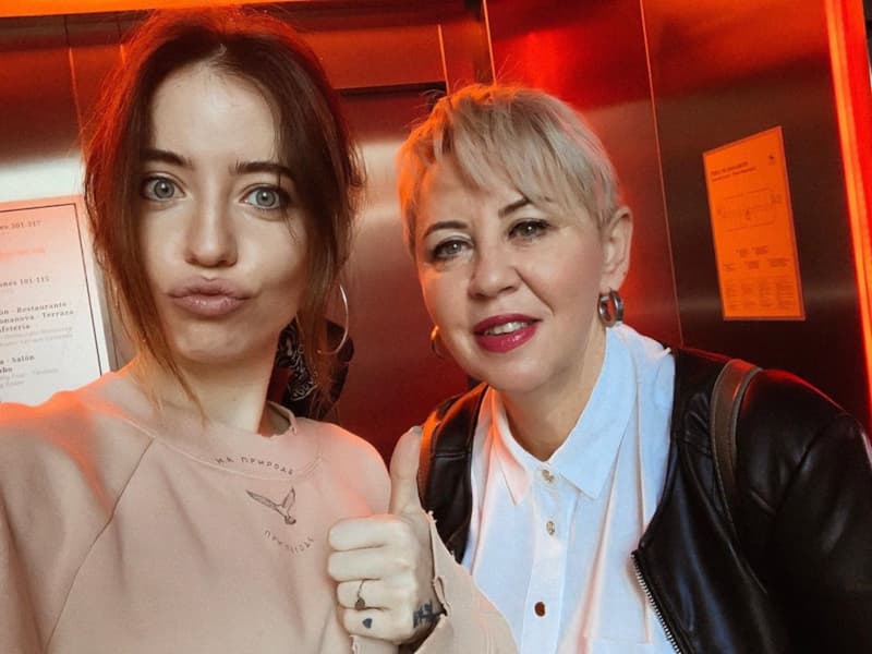 Надя Дорофеева и ее мама