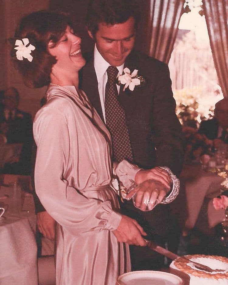 Джордж Буш — младший с женой в молодости