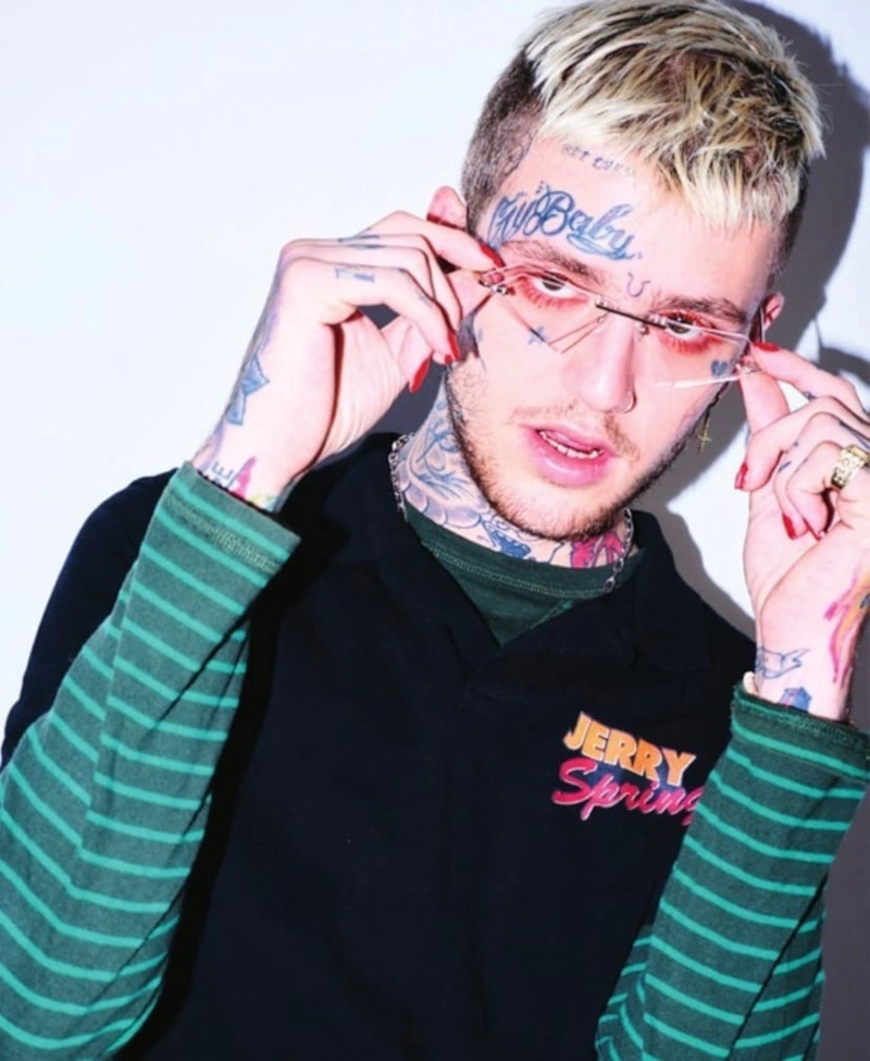 Рэпер Lil Peep