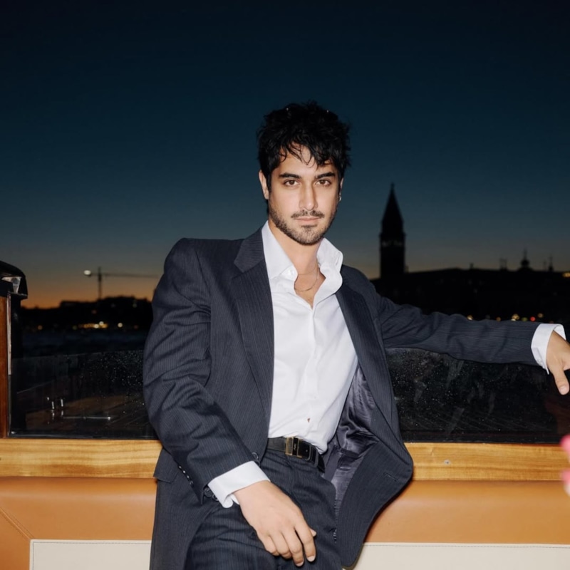 Фото Эван Джогиа