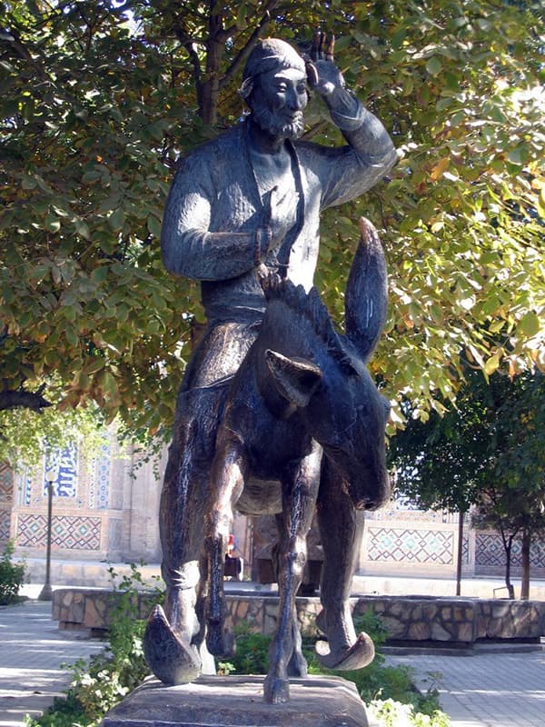 Памятник Ходже Насреддину