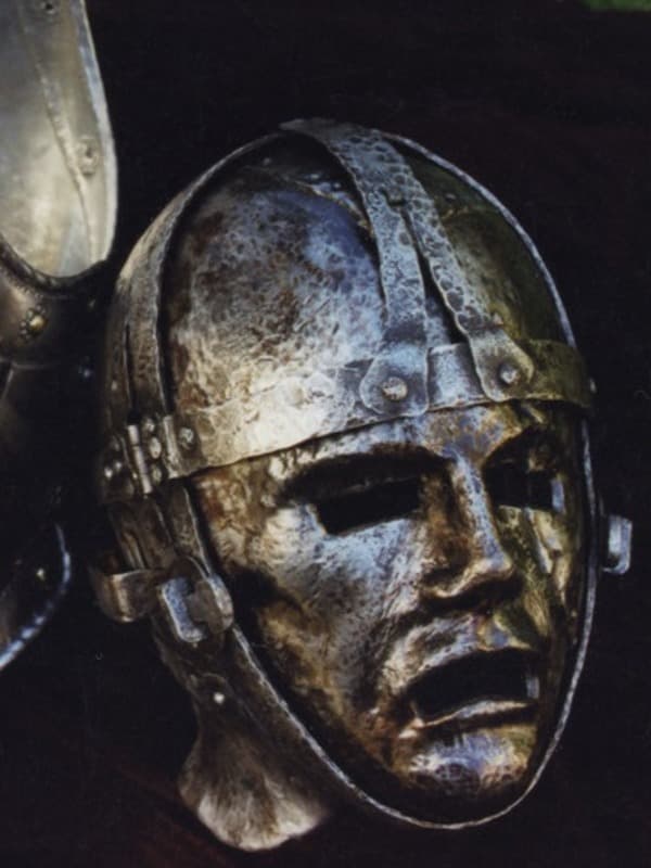 История железной маски. Железная маска Бастилия. Узник в железной маске.