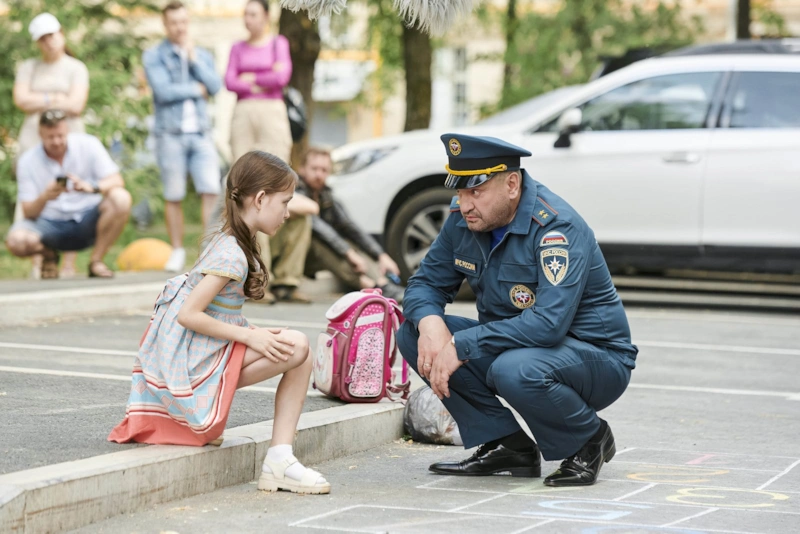 Сергей Ершов в образе Сергея Геннадьевича в сериале «Мама будет против»