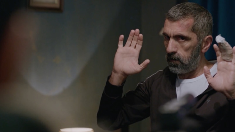 Эрдал Йылдыз в образе Зафера Боры