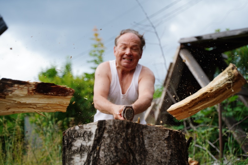 Андрей Федорцов в образе Вениамина в сериале «Морозко»