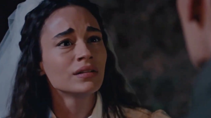 Суде Зюлал Гюлер в образе Йешиль