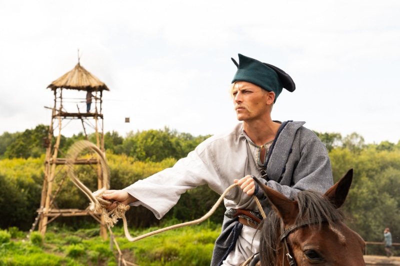 Максим Белбородов в образе Назара в сериале «Казачок»