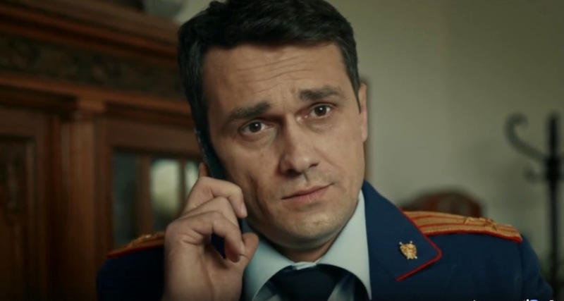 Алексей Лонгин в образе Исакова в сериале «Московские тайны»